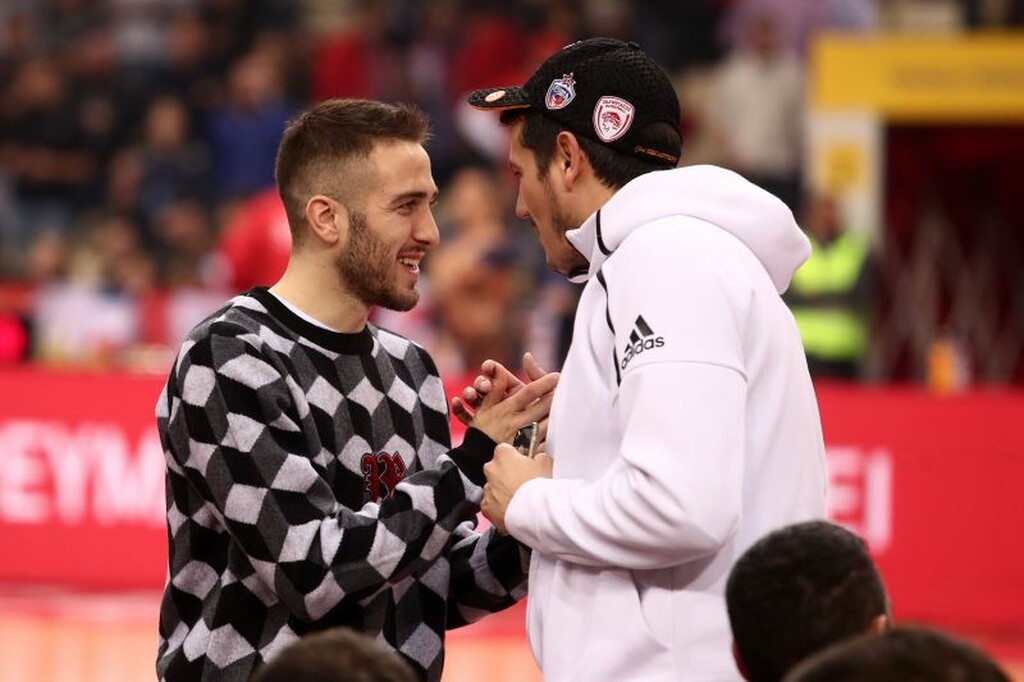 Κεφάτος ο Φορτούνης στο Ολυμπιακός – Μπαρτσελόνα (photos)