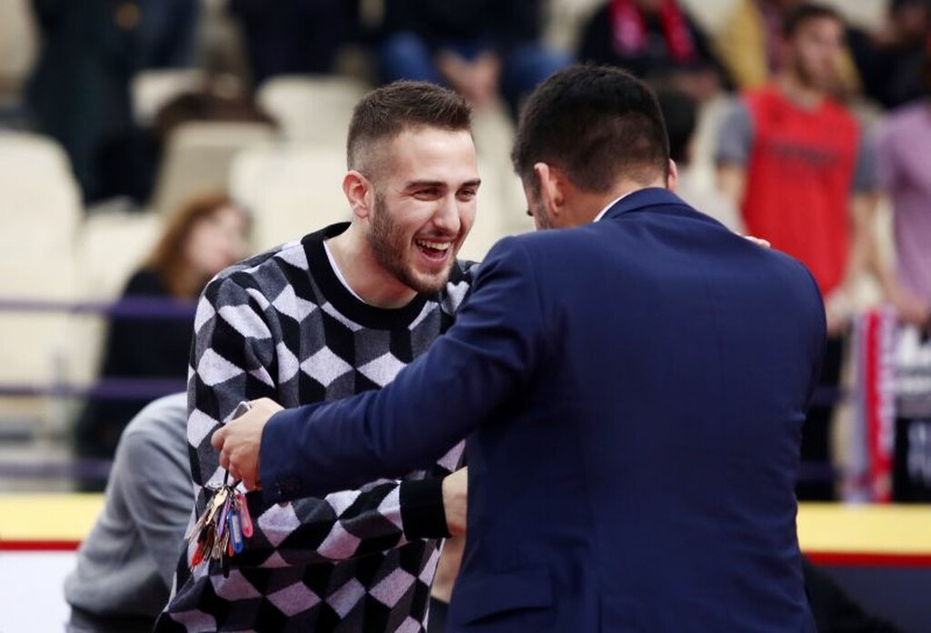 Κεφάτος ο Φορτούνης στο Ολυμπιακός – Μπαρτσελόνα (photos)