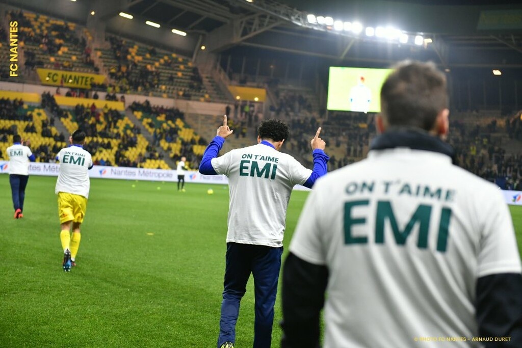 Ανατριχίλα: Το απίθανο κορεό για τον Σάλα! (photos)