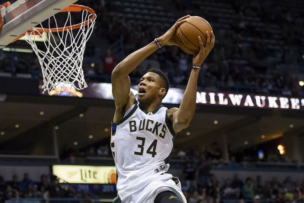 NBA: Γιάνναρος στην κορυφή του Top-5! (video+photos)