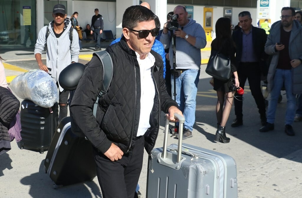 ΟΦΗ: Έφτασε ο Βέρα στο Ηράκλειο με… μεταγραφή (photos)