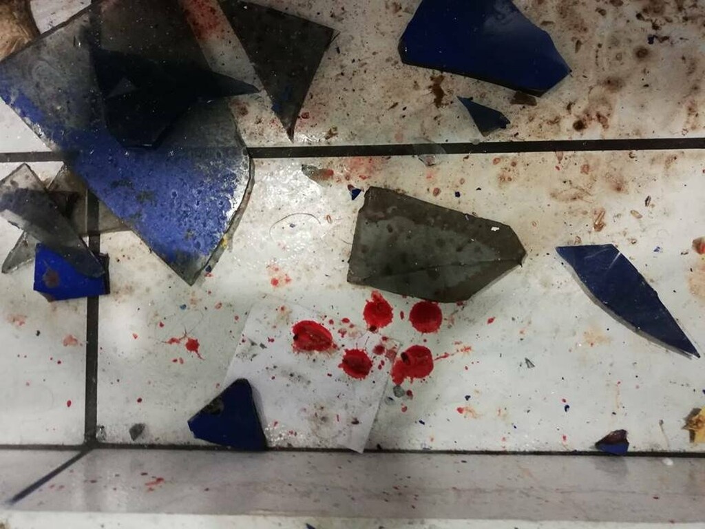 Μαχαίρωσαν οπαδό του Εθνικού – Καταδρομική επίθεση στον σύνδεσμο των Πειραιωτών (photos)