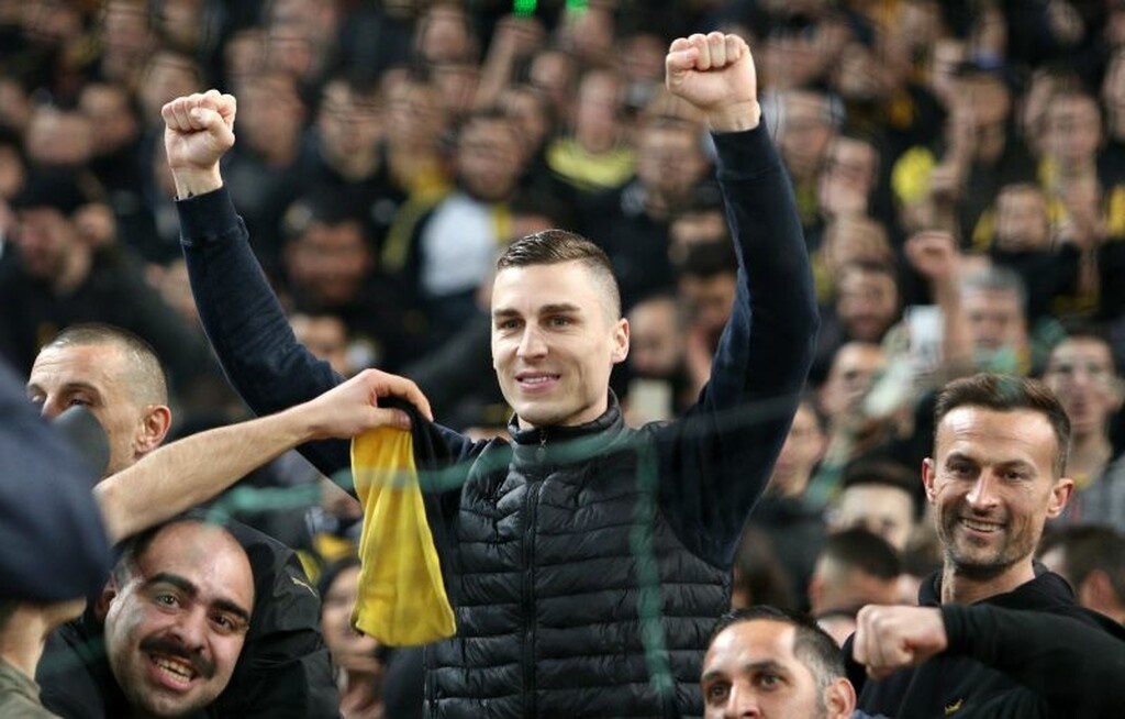 ΑΕΚ-ΠΑΟΚ: Στο πέταλο των οργανωμένων ο Βράνιες! (videos+photos)