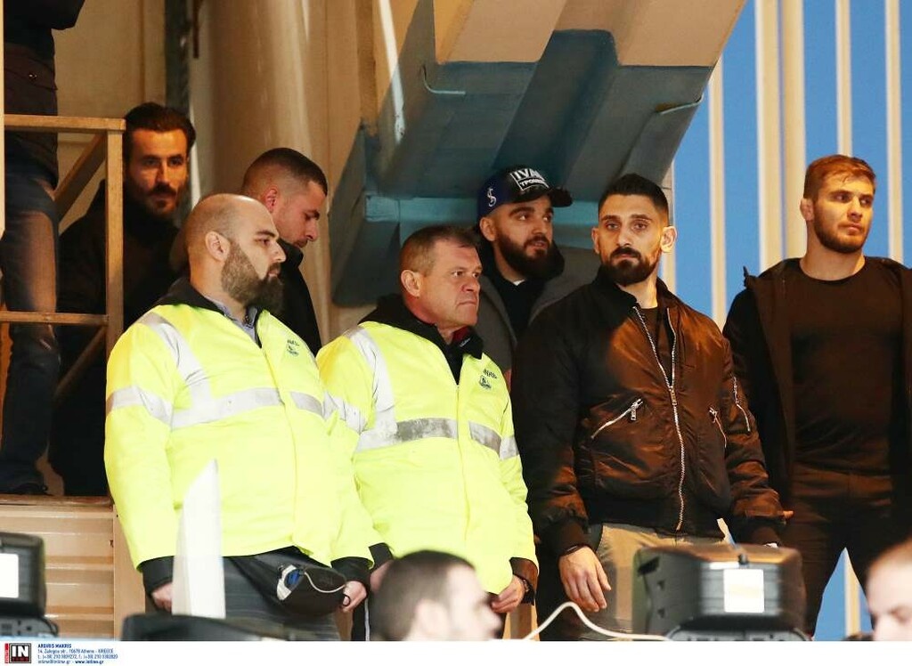 AEK-ΠΑΟΚ: Με καπέλο «Ιβάν ο τρομερός» ο Γιώργος Σαββίδης στο ΟΑΚΑ! (photos)