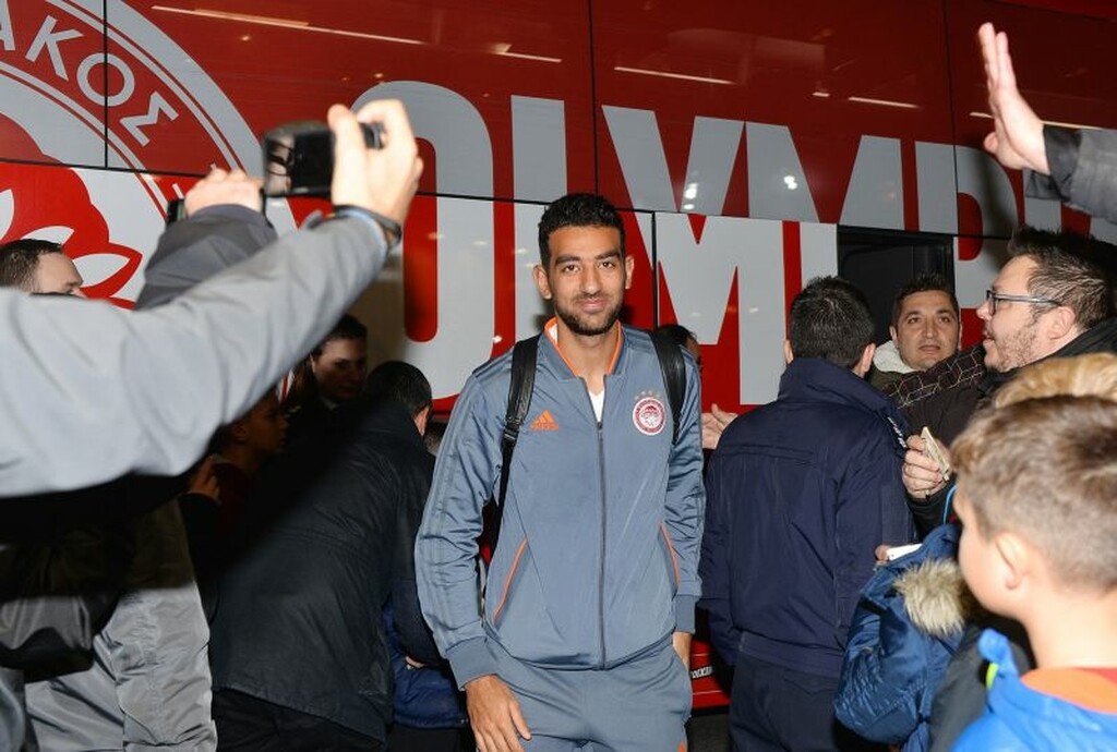 Ολυμπιακός: Αποθεωτική υποδοχή στη Λαμία (photos)