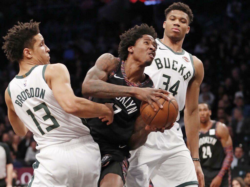 NBA: Συνεχίζει να τρομοκρατεί ο Αντετοκούνμπο! (videos+photos)