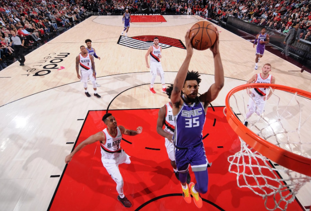 NBA: Το επικό κάρφωμα του Μπάγκλεϊ στην κορυφή (video)