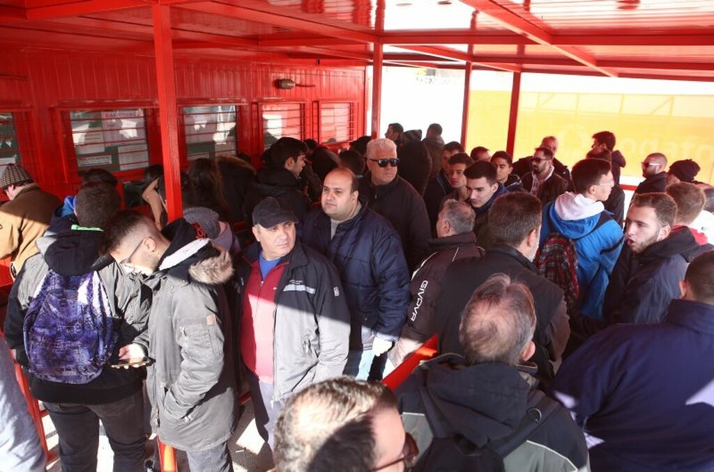 Ολοταχώς για… sold out το Ολυμπιακός – ΑΕΚ (photos)