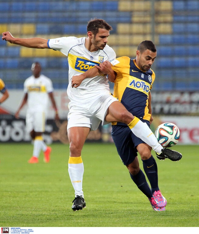 Super League: Συνεχίζει να γράφει ιστορία ο Κόρμπος (photos)