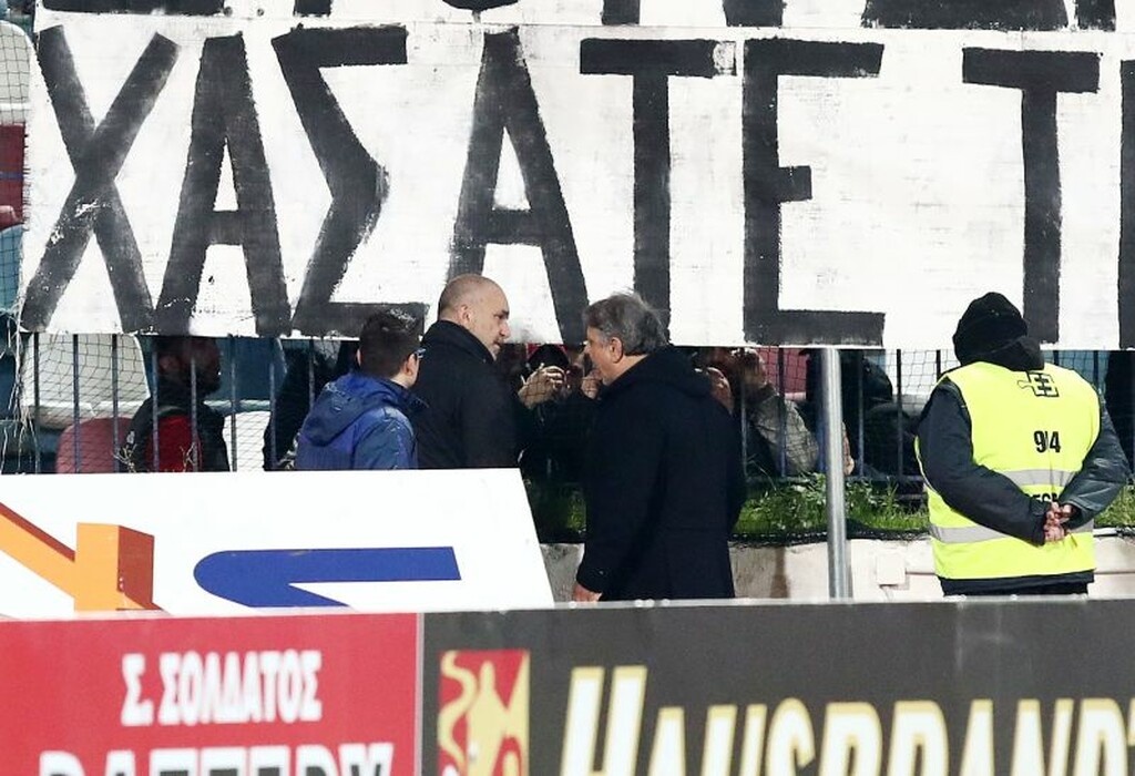 Πανιώνιος-Απόλλων: Τα πανό της οργής και η ένταση με Ζαμάνη (photos)