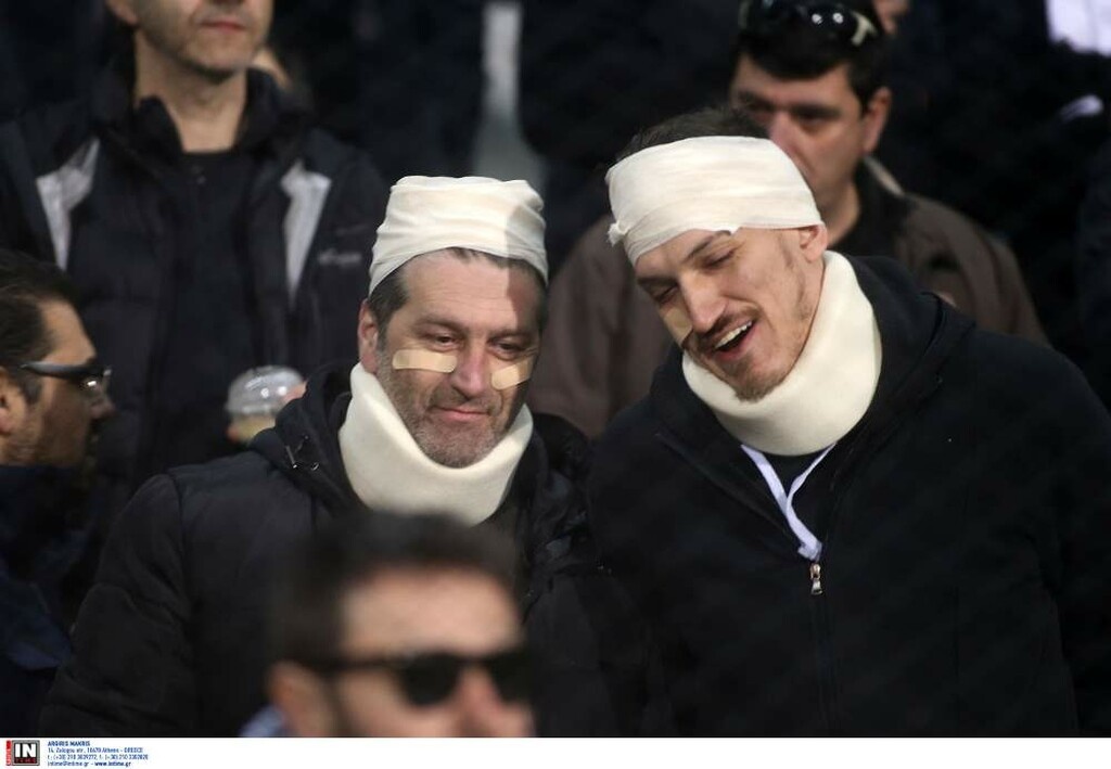 ΠΑΟΚ-Ολυμπιακός: Με κολάρα οπαδοί του ΠΑΟΚ στην Τούμπα! (photo)