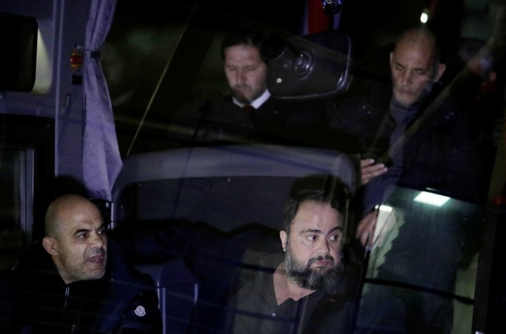 ΠΑΟΚ – Ολυμπιακός: Αμίλητος έφυγε από την Τούμπα ο Μαρινάκης (photos)