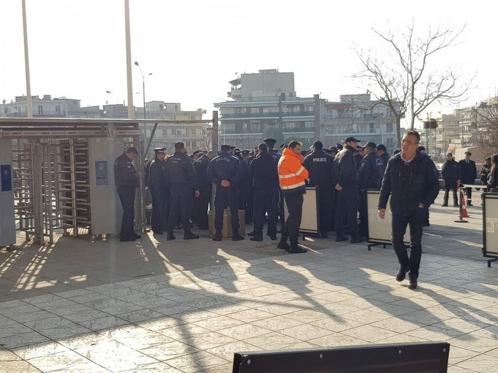 ΠΑΟΚ-Ολυμπιακός: Στο «φρούριο» της Τούμπας η οικογένεια Σαββίδη (photos)