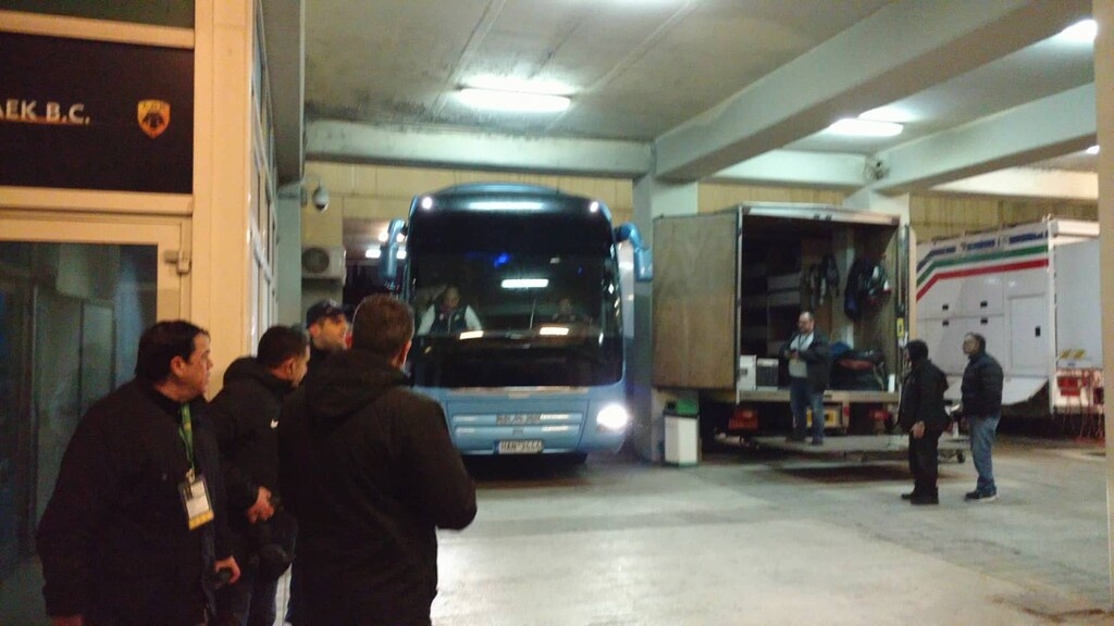 Παναθηναϊκός – Ολυμπιακός: Χωρίς προβλήματα στο ΟΑΚΑ οι «Ερυθρόλευκοι» (videos+photos)