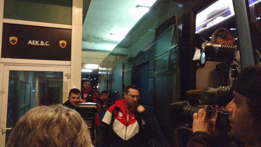 Παναθηναϊκός – Ολυμπιακός: Χωρίς προβλήματα στο ΟΑΚΑ οι «Ερυθρόλευκοι» (videos+photos)