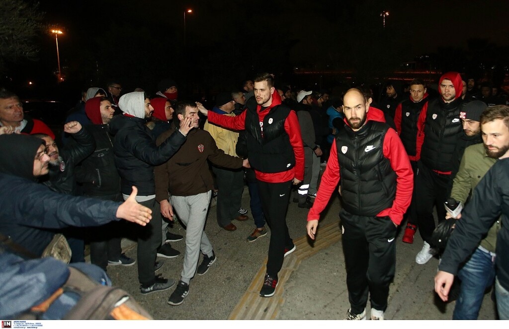 Παναθηναϊκός - Ολυμπιακός: Η υποδοχή στο ΣΕΦ και συνάντηση με Μπλατ (photos)