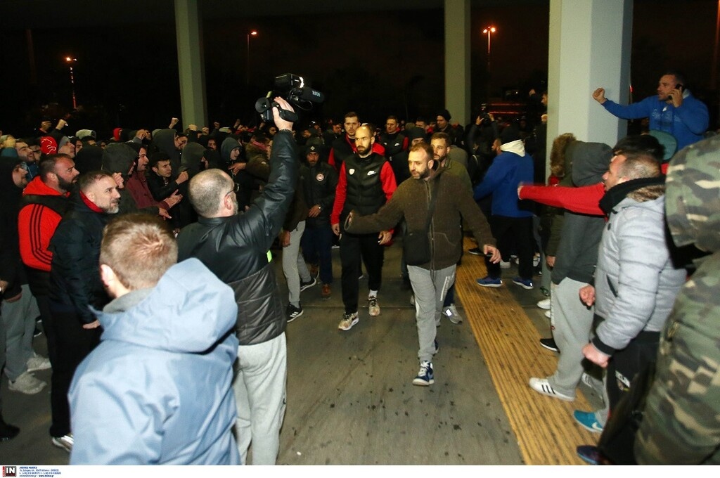 Παναθηναϊκός - Ολυμπιακός: Η υποδοχή στο ΣΕΦ και συνάντηση με Μπλατ (photos)