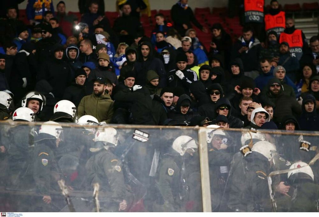 Ολυμπιακός-Ντιναμό Κιέβου: Ένταση με Ουκρανούς οπαδούς στο «Καραϊσκάκης» (photos)