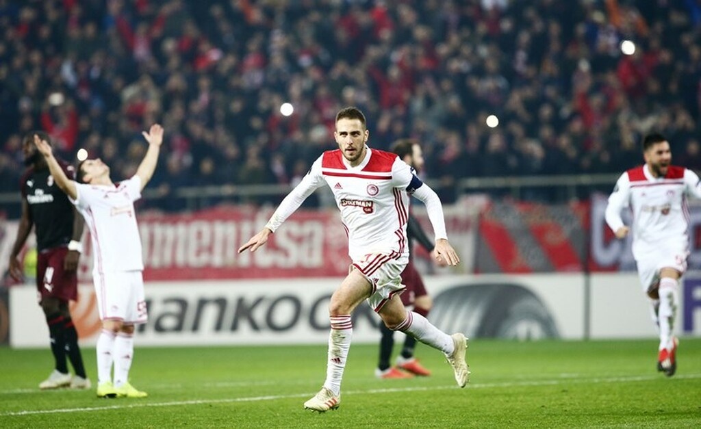 Ολυμπιακός-Ντιναμό Κιέβου: Οι φανέλες του Ολυμπιακού (photos)