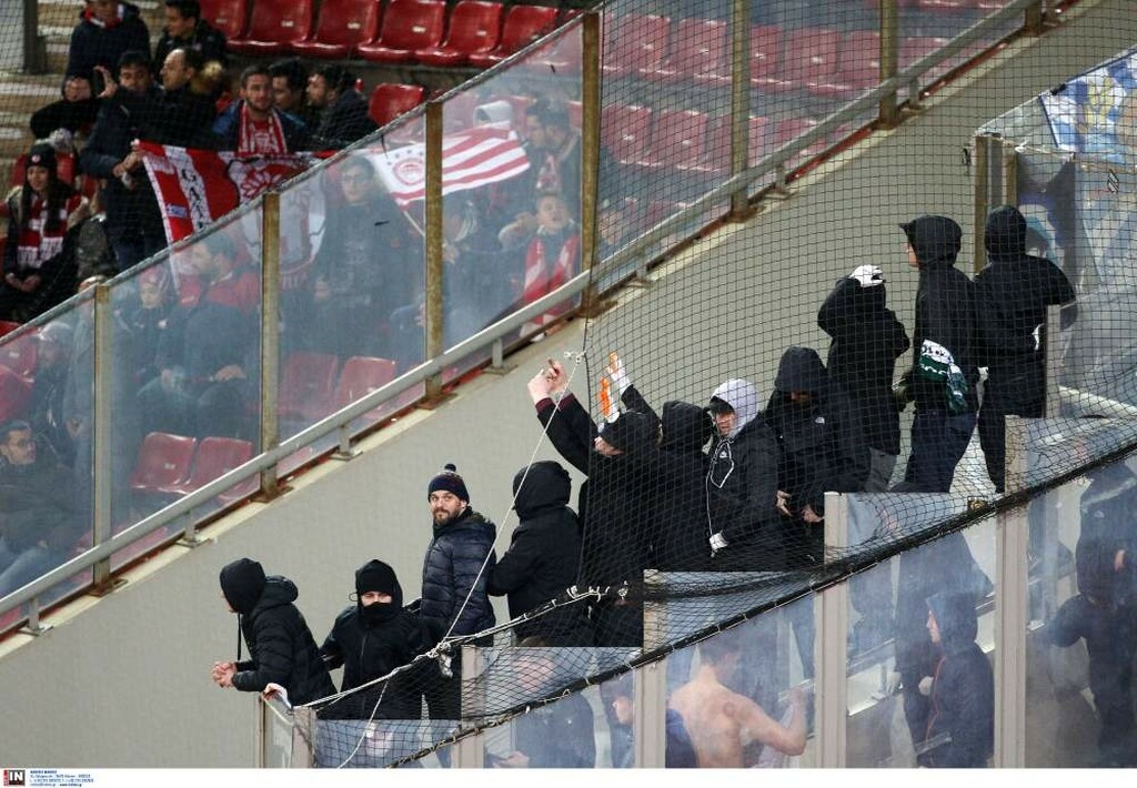 Ολυμπιακός-Ντιναμό Κιέβου: Ένταση με Ουκρανούς οπαδούς στο «Καραϊσκάκης» (photos)