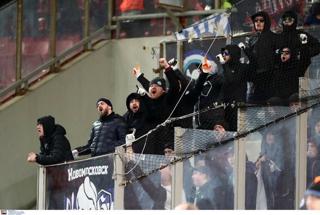 Ολυμπιακός-Ντιναμό Κιέβου: Ένταση με Ουκρανούς οπαδούς στο «Καραϊσκάκης» (photos)