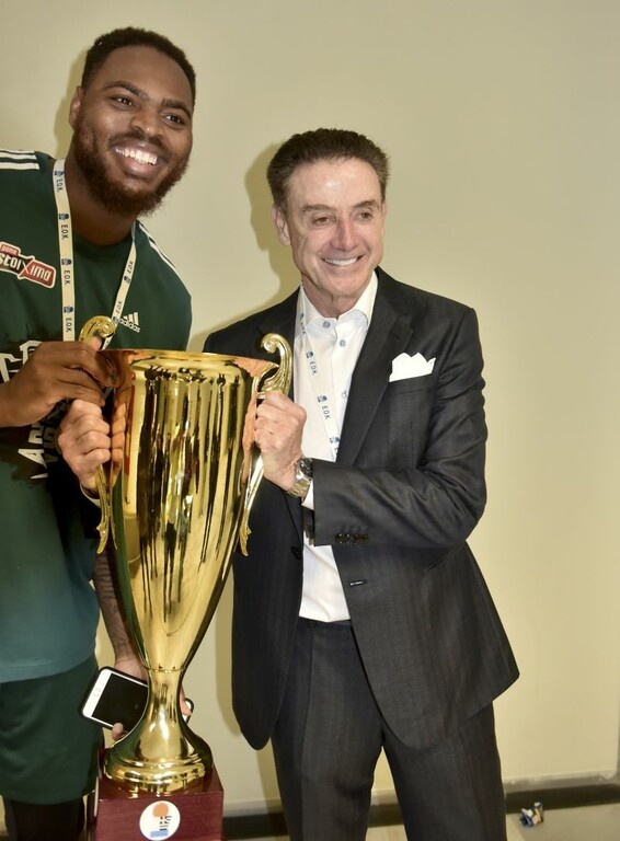 Παναθηναϊκός: Οι πανηγυρισμοί των Κυπελλούχων στα αποδυτήρια (photos)