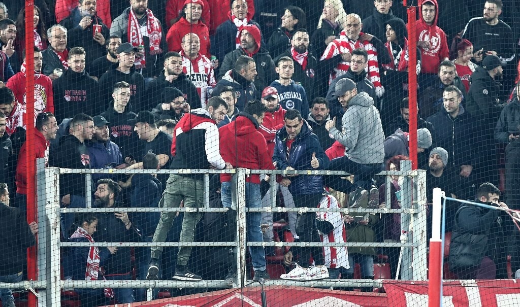 Ολυμπιακός-ΑΕΚ: Ο Καστίγιο στη Θύρα 7 (photos)