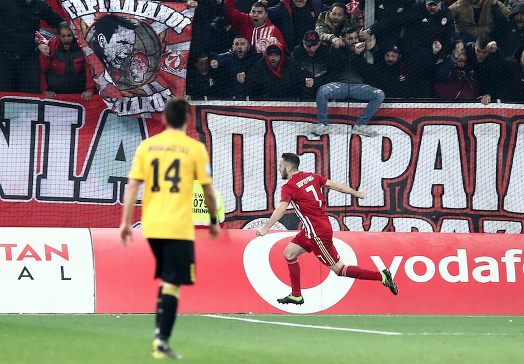 Ολυμπιακός-ΑΕΚ: «Ερυθρόλευκο» προβάδισμα με Φορτούνη! (photos)