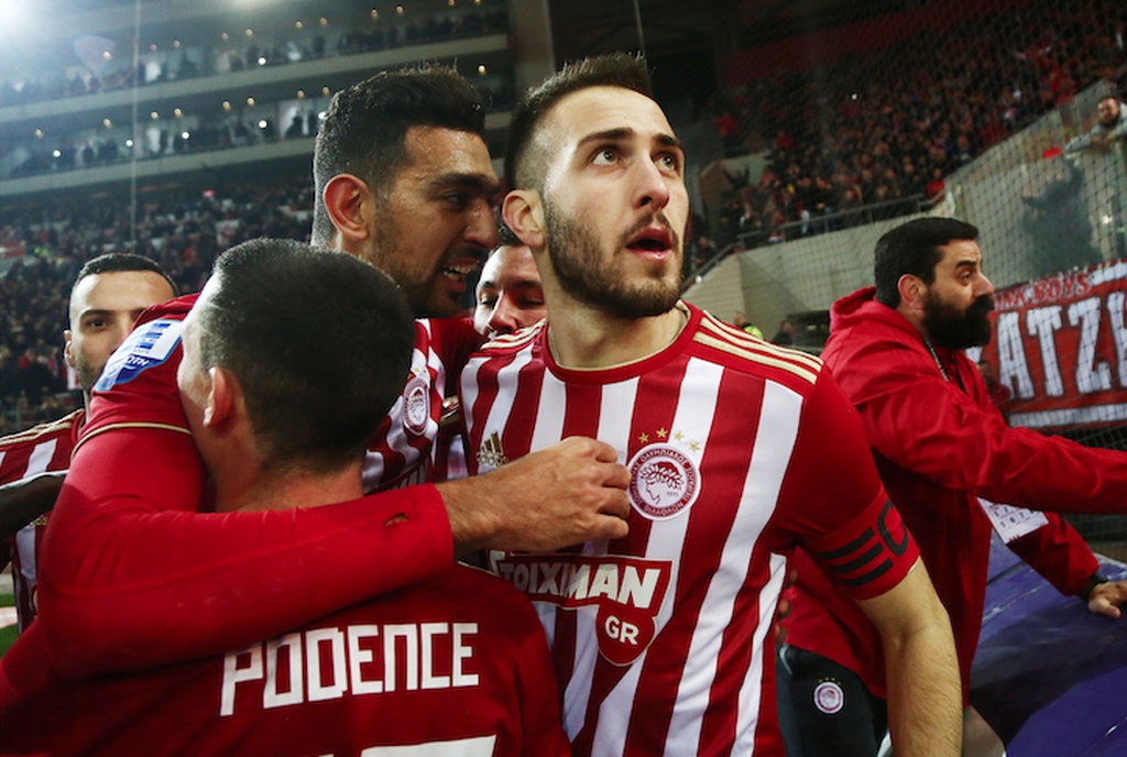 Ολυμπιακός-ΑΕΚ: «Ερυθρόλευκο» προβάδισμα με Φορτούνη! (photos)