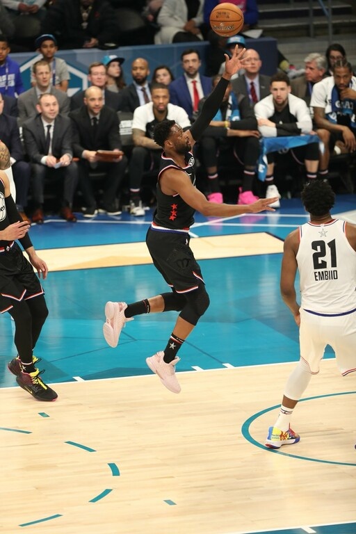 NBA All Star Game: Ο Γιάννης Αντετοκούνμπο έβαλε 38 πόντους αλλά τον νίκησε ο Ντουράντ (photos+vids)