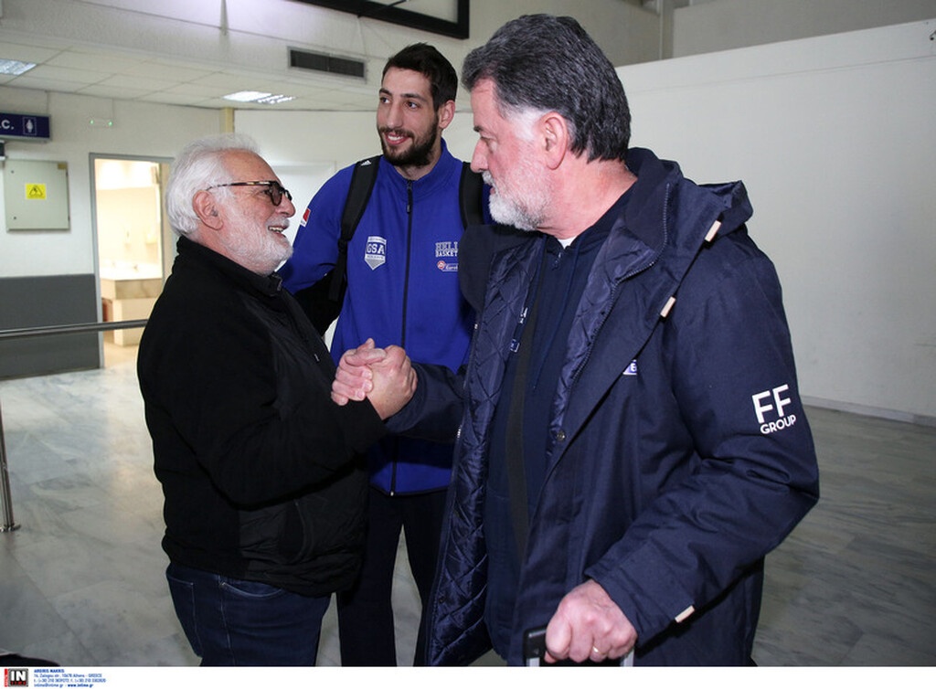 Εθνική ομάδα: Καρέ καρέ η άφιξη στο Ηράκλειο (photos)