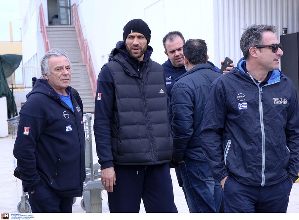Εθνική ομάδα: Καρέ καρέ η άφιξη στο Ηράκλειο (photos)
