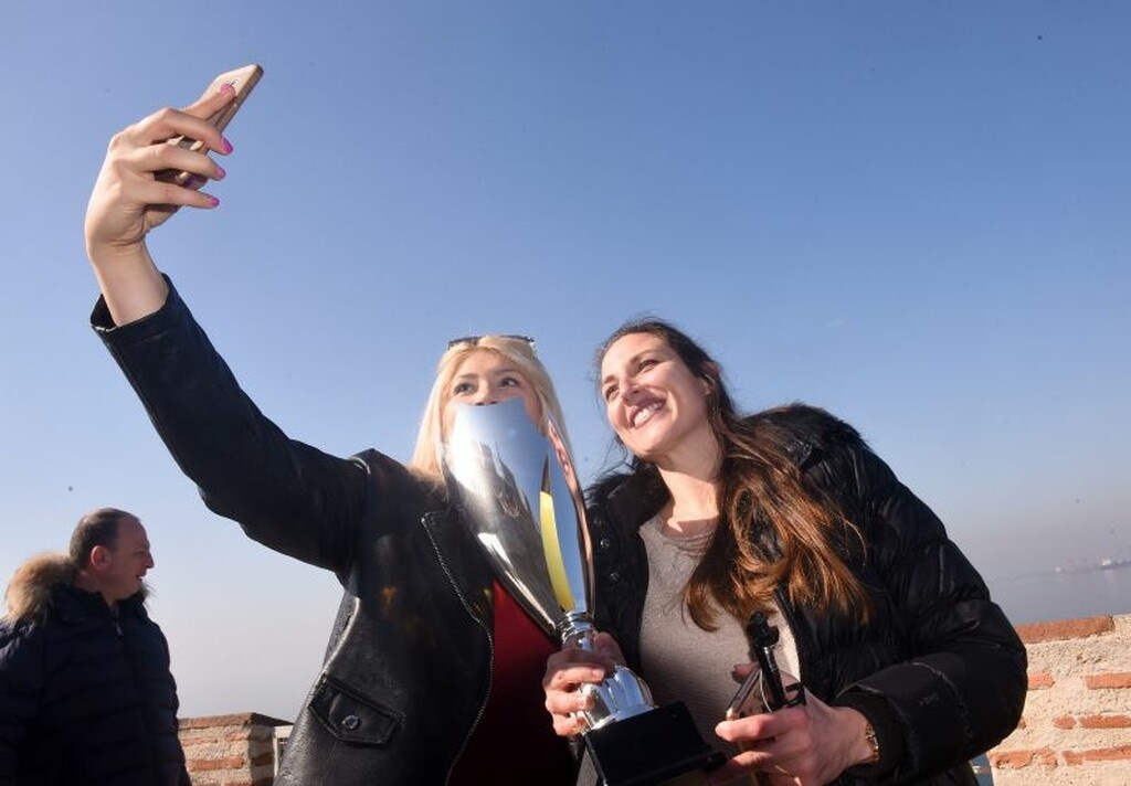 ΠΑΟΚ: Το Κύπελλο στον Πύργο τον Λευκό (photos)