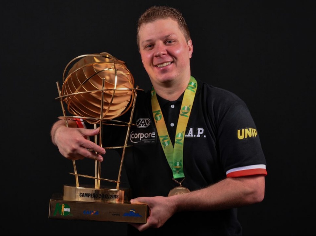 «Ντρέπομαι για τον Μπάνκι, μπορεί να το έκανε για να καλοπιάσει το αφεντικό του»