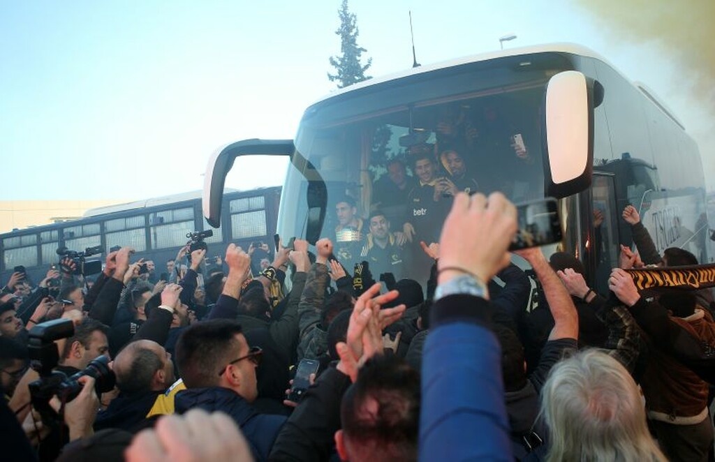 Στην Αθήνα η… Παγκόσμια ΑΕΚ μέσα σε αποθέωση! (videos+photos)