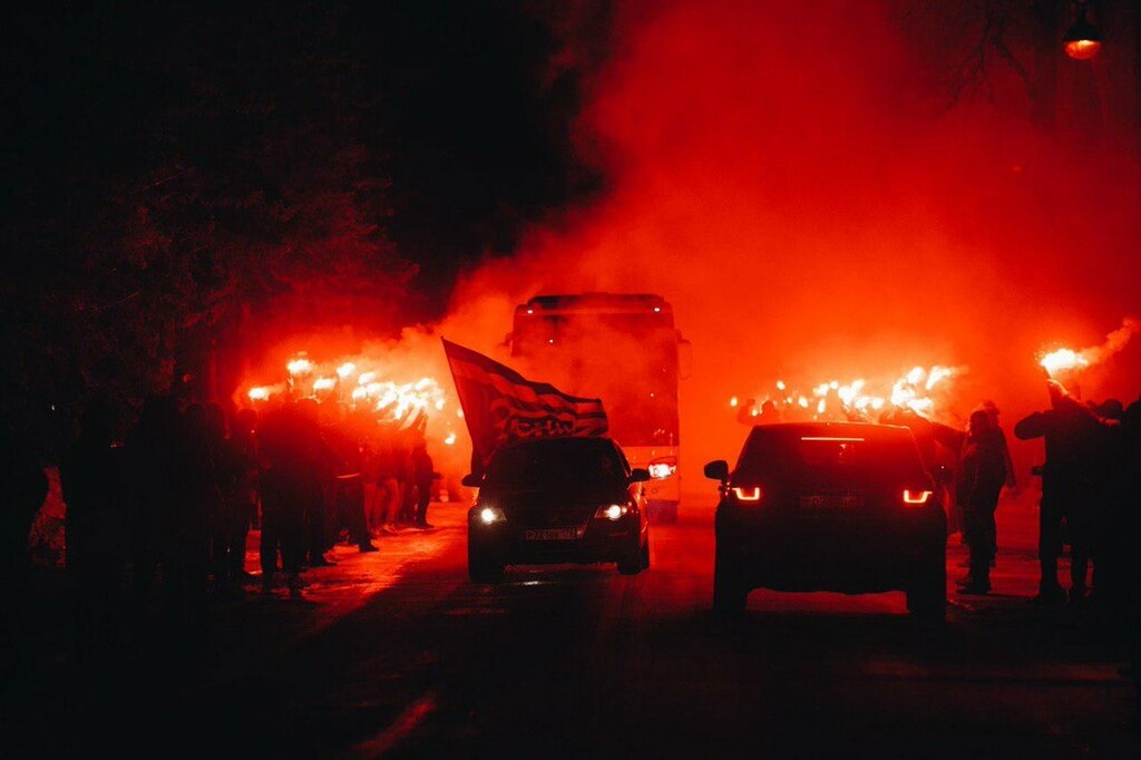 Ζενίτ: Πύρινη υποδοχή στην αποστολή των Ρώσων (photos+video)