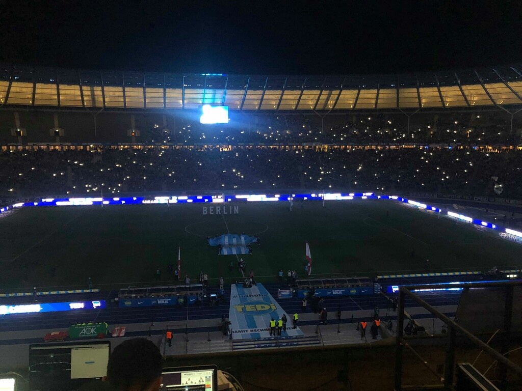Όλα τα… κλισέ εκτός Ελλάδας, είναι αληθινά! (videos+photos)