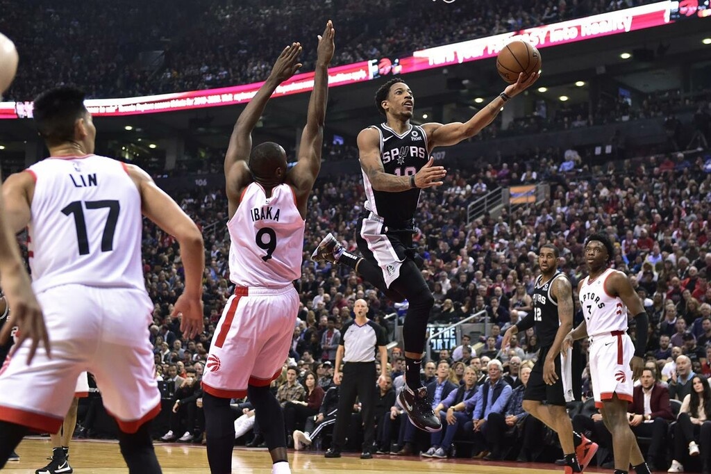 NBA: Μυθικό παιχνίδι με νικητή τους Θάντερ! (video+photos)