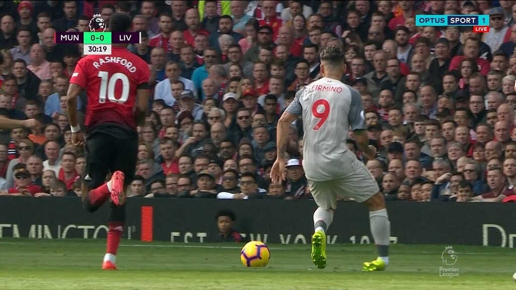 Αδιανόητα πράγματα στο Γιουνάιτεντ-Λίβερπουλ: Τέσσερις αναγκαστικές αλλαγές στο ημίχρονο! (photos)