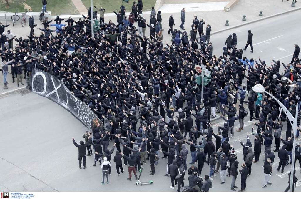 ΠΑΟΚ-Άρης: Οπαδοί έκλεισαν το κέντρο της Θεσσαλονίκης πριν το ντέρμπι! (photo)