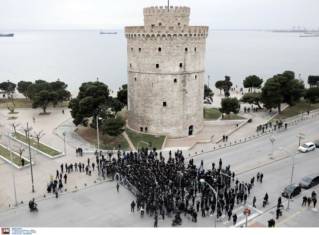 ΠΑΟΚ-Άρης: Οπαδοί έκλεισαν το κέντρο της Θεσσαλονίκης πριν το ντέρμπι! (photo)