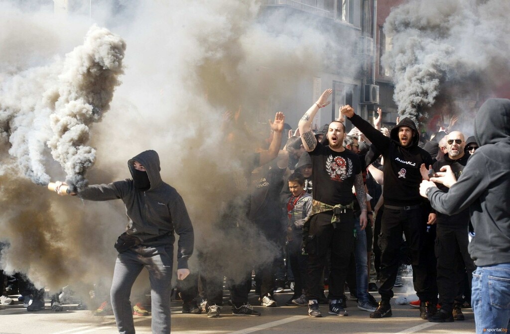 Επεισόδια οπαδών στη Βουλγαρία (photos)