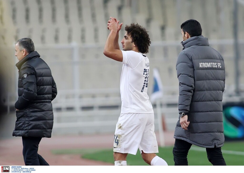 ΑΕΚ-Ατρόμητος: «Γιούχα» σε κάθε επαφή σε Ουάρντα, απάντησε με χειρονομίες... κούπας! (videos&photos)