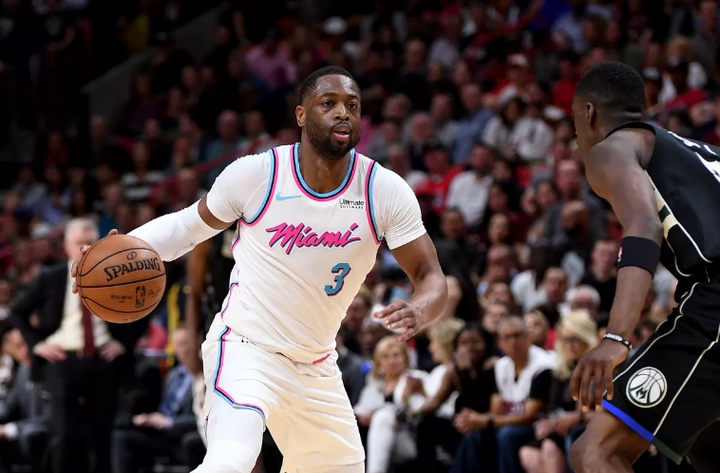 NBA: Top-10 με Ουέιντ από τα παλιά (video)