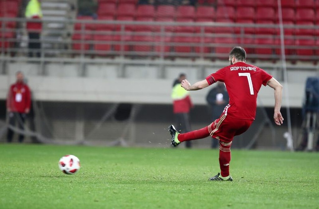 Ολυμπιακός – Λαμία 0-1: Ιστορική πρόκριση με… Σαργκάνοφ!