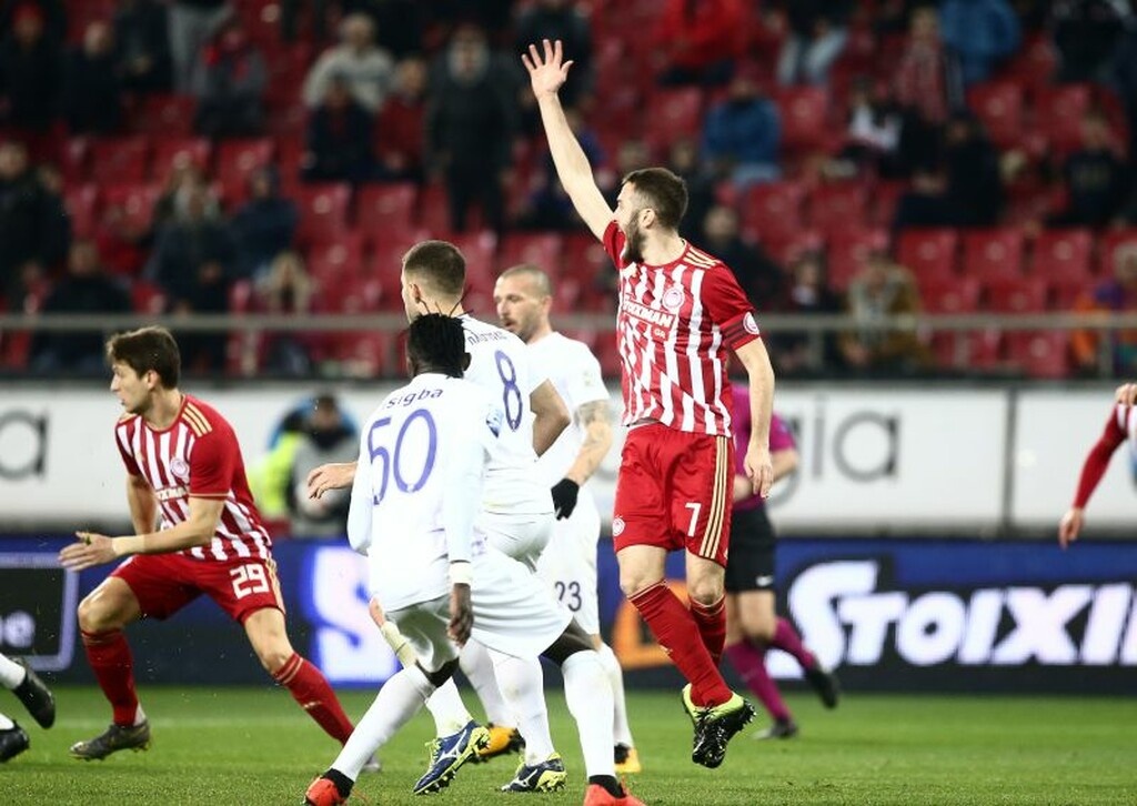 Ολυμπιακός – Λαμία: Το πέναλτι που ζητάνε οι «ερυθρόλευκοι» (video+photos)