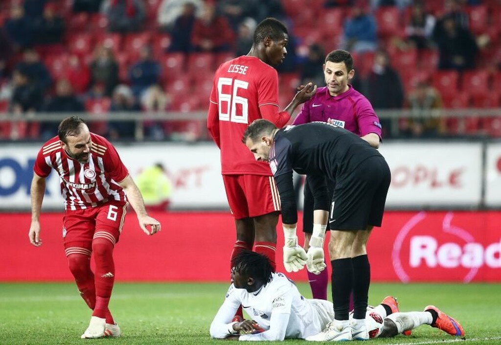 Ολυμπιακός – Λαμία: Το πέναλτι που ζητάνε οι «ερυθρόλευκοι» (video+photos)