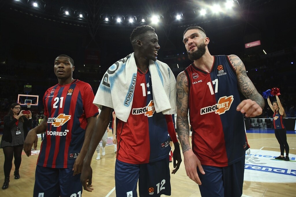 Euroleague: Το «πράσινο πάρτι», η νίκη της Φενέρ στον «εμφύλιο» και η «ζωντανή» Μπασκόνια (videos)