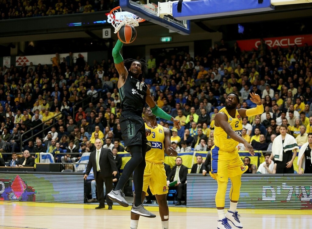 Euroleague: Το «πράσινο πάρτι», η νίκη της Φενέρ στον «εμφύλιο» και η «ζωντανή» Μπασκόνια (videos)