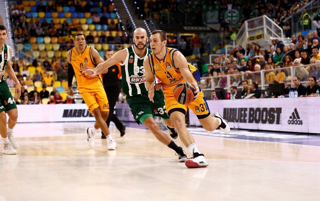 Euroleague: Το «πράσινο πάρτι», η νίκη της Φενέρ στον «εμφύλιο» και η «ζωντανή» Μπασκόνια (videos)